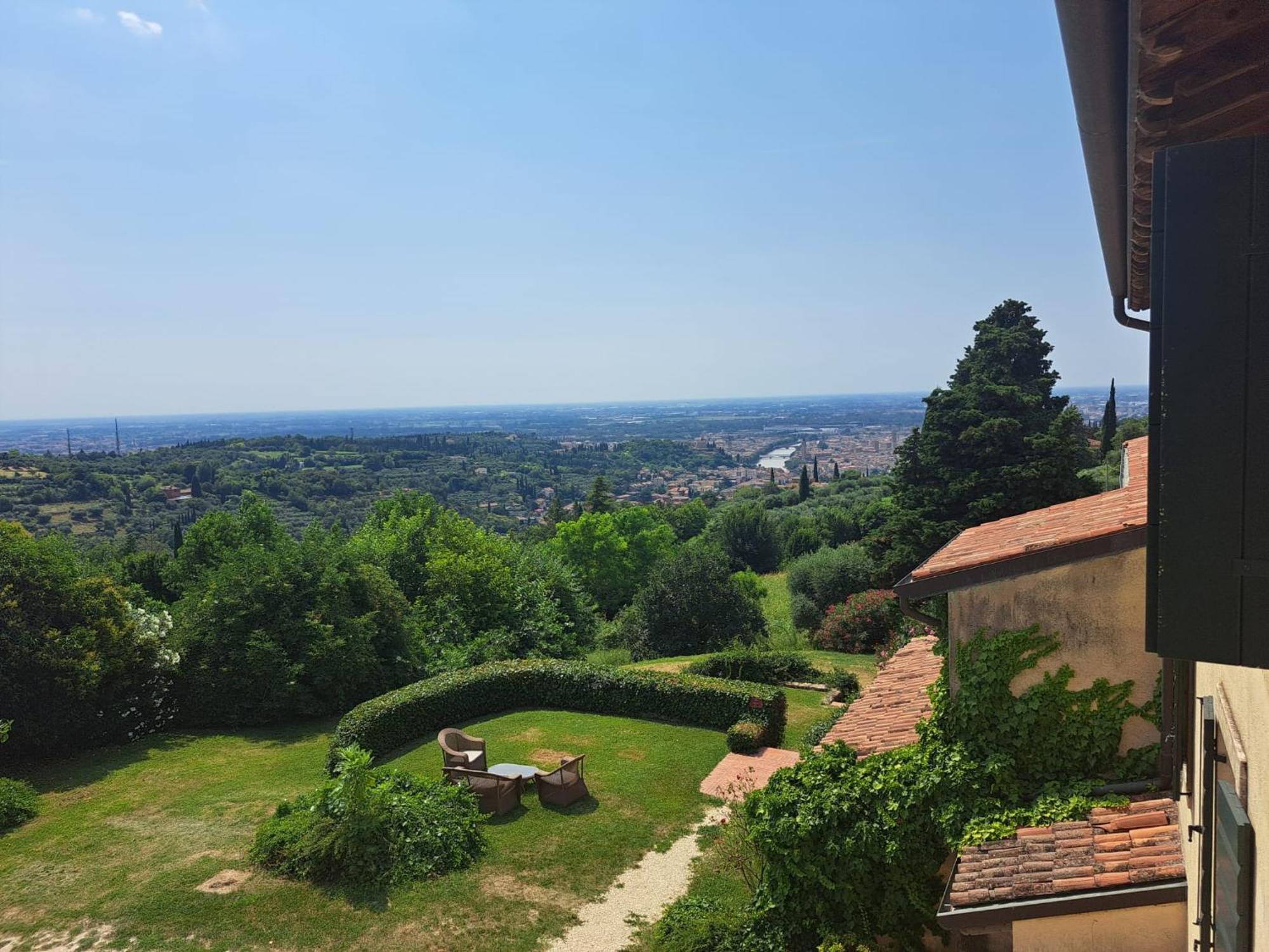Collina Di Verona Borgo San Mattia Esterno foto